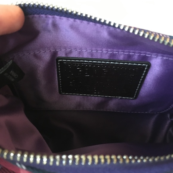 SOLD Coach Poppy Tartan Berry Plaid Crossbody - Picture 6 of 7